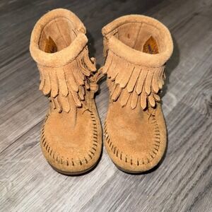 Minnetonka Toddler Suede Fringe Moccasin Ankle Boots Tan Brown Size 7
